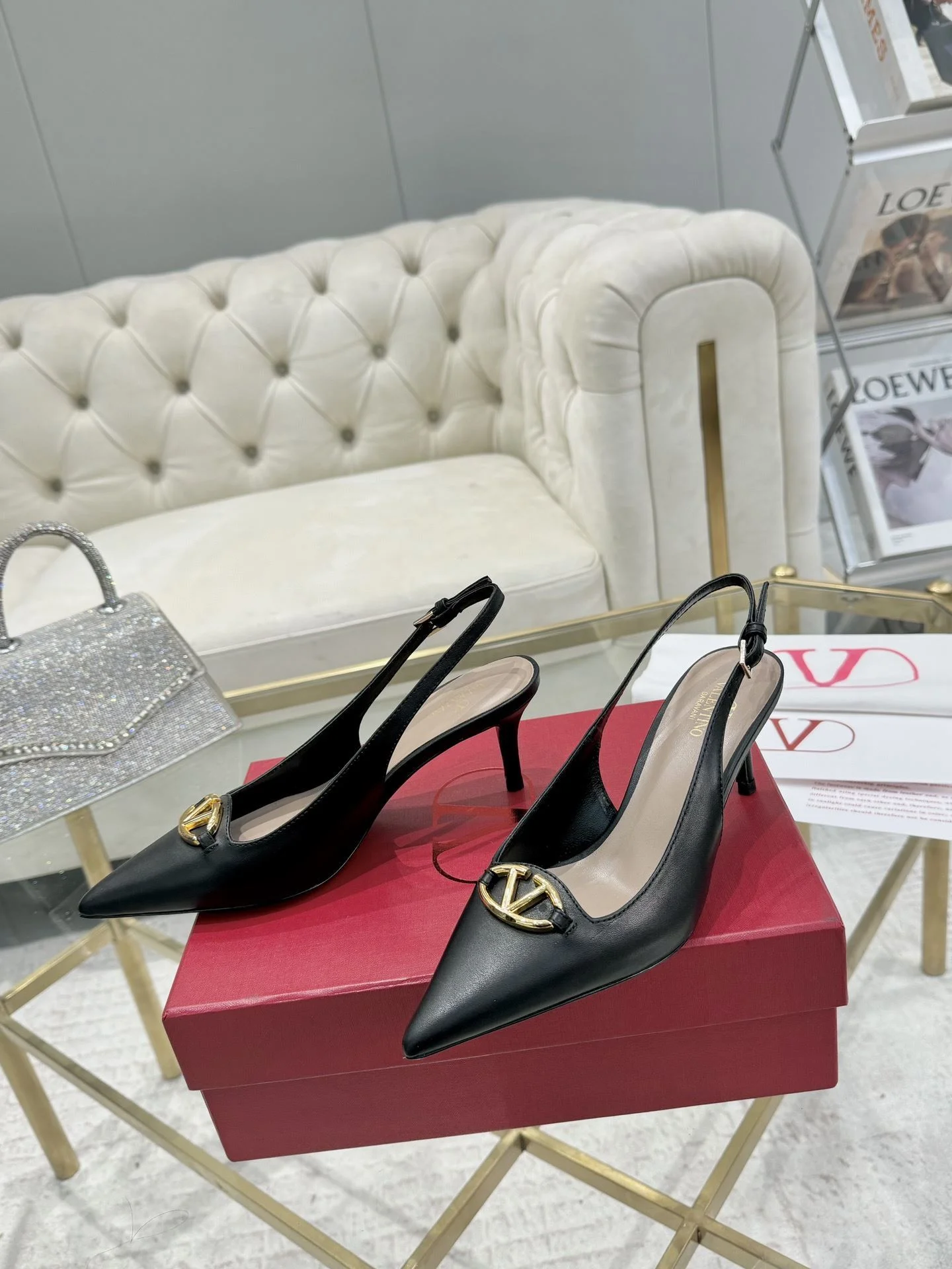 Comfortable Valentino Sandals 36060