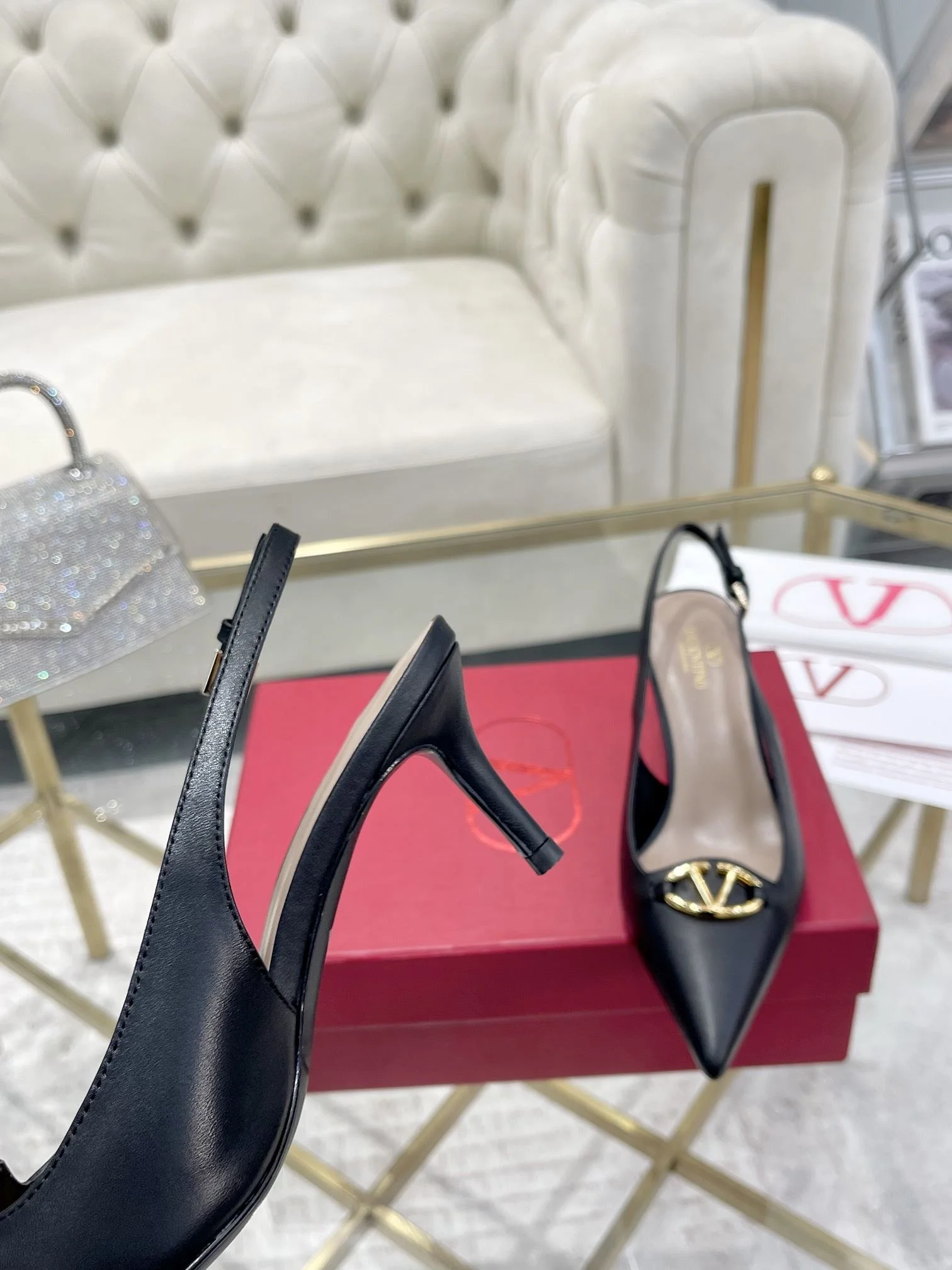 Comfortable Valentino Sandals 36060