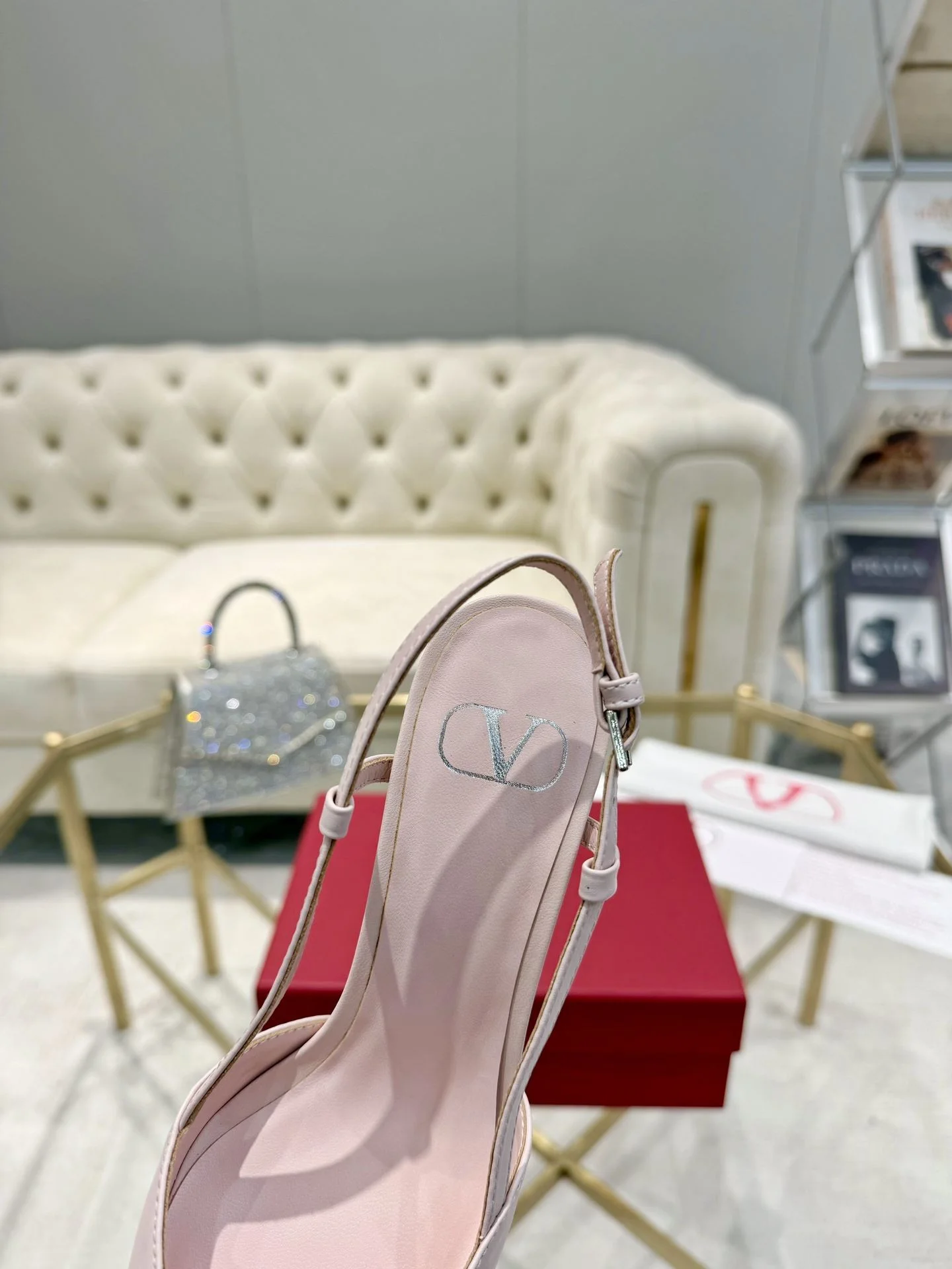 Valentino Sandals Stylish 36058