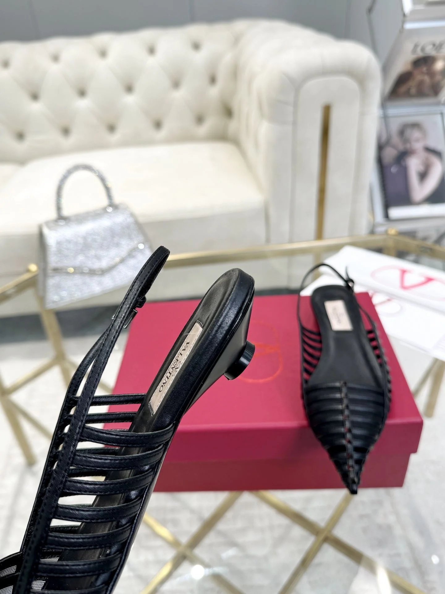 QuickDry Valentino Sandals 36054