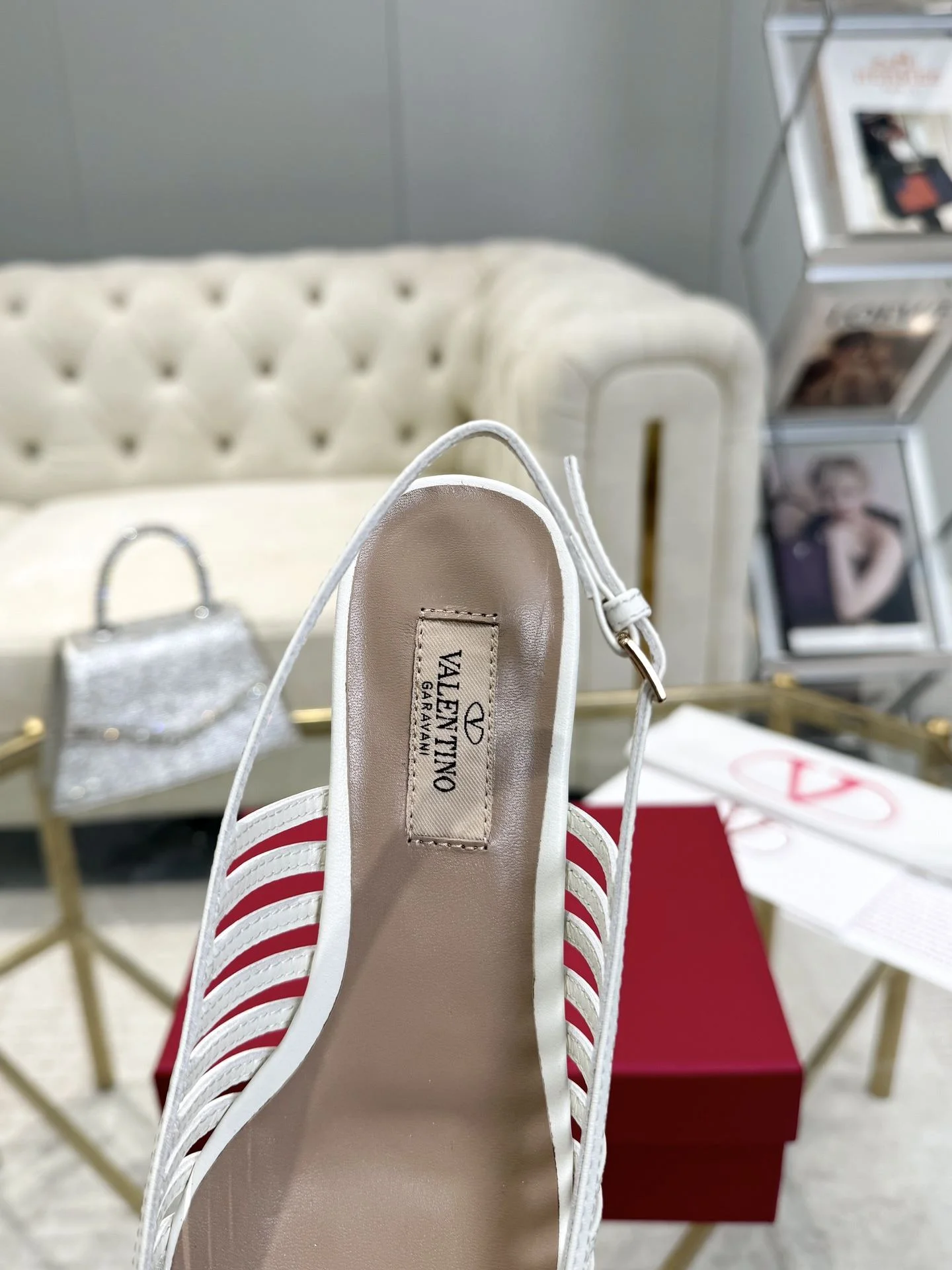Breathable Valentino Sandals 36050