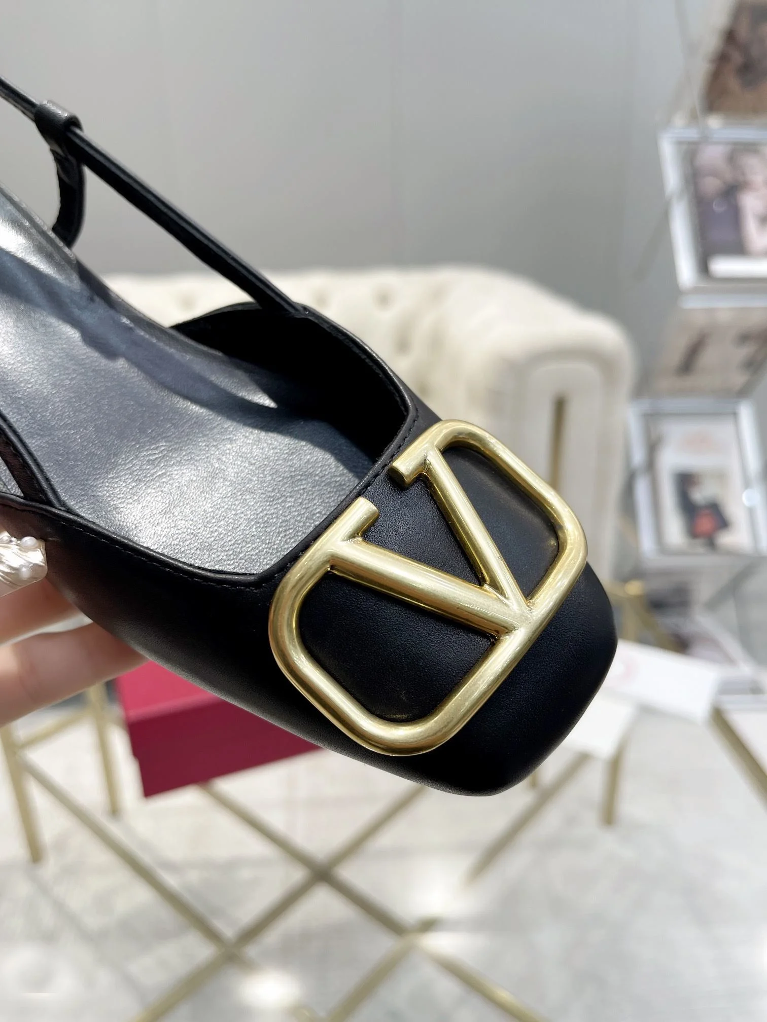 Valentino Sandals MoistureWicking 36043