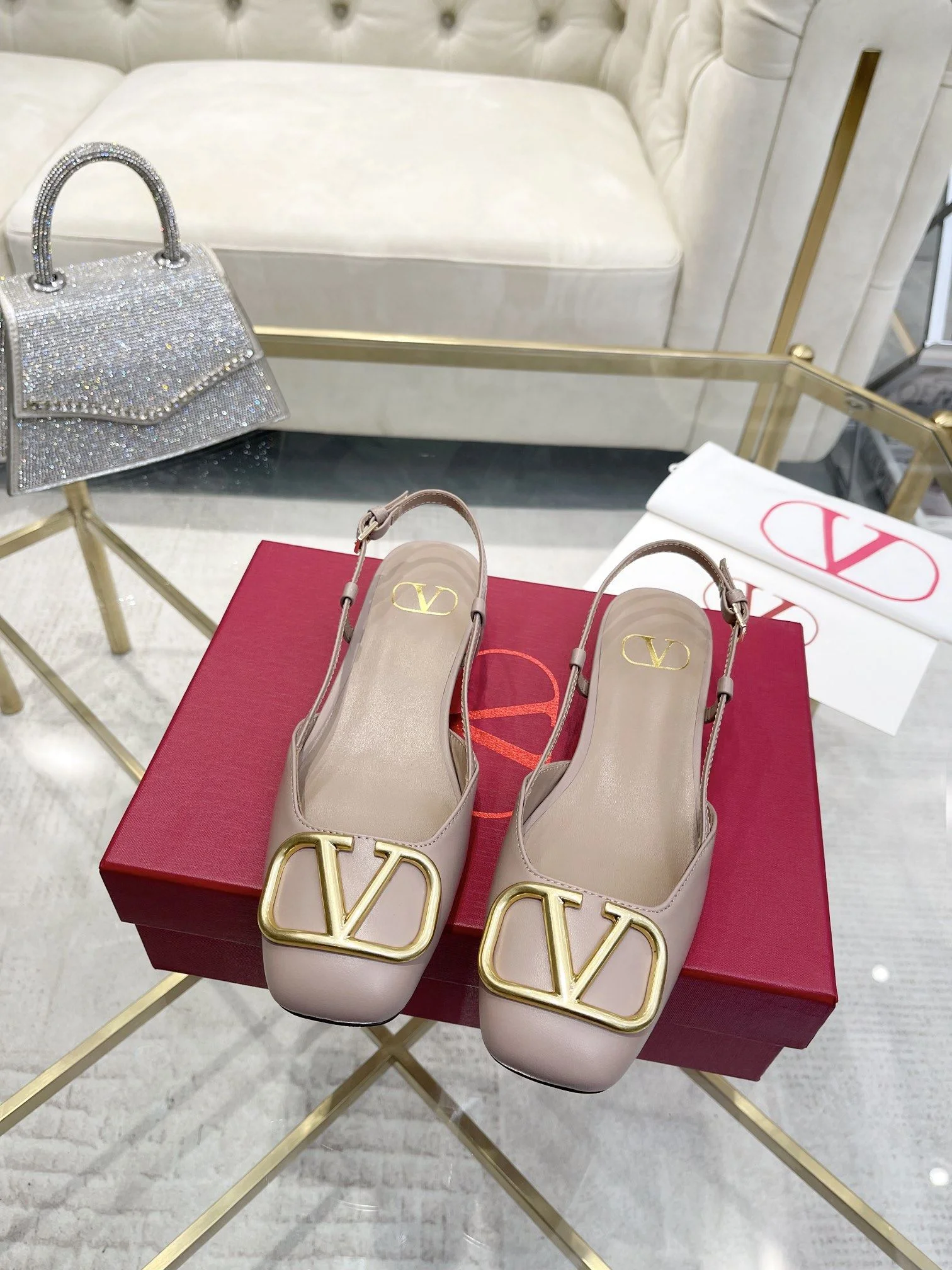Valentino Sandals Sleek 36028
