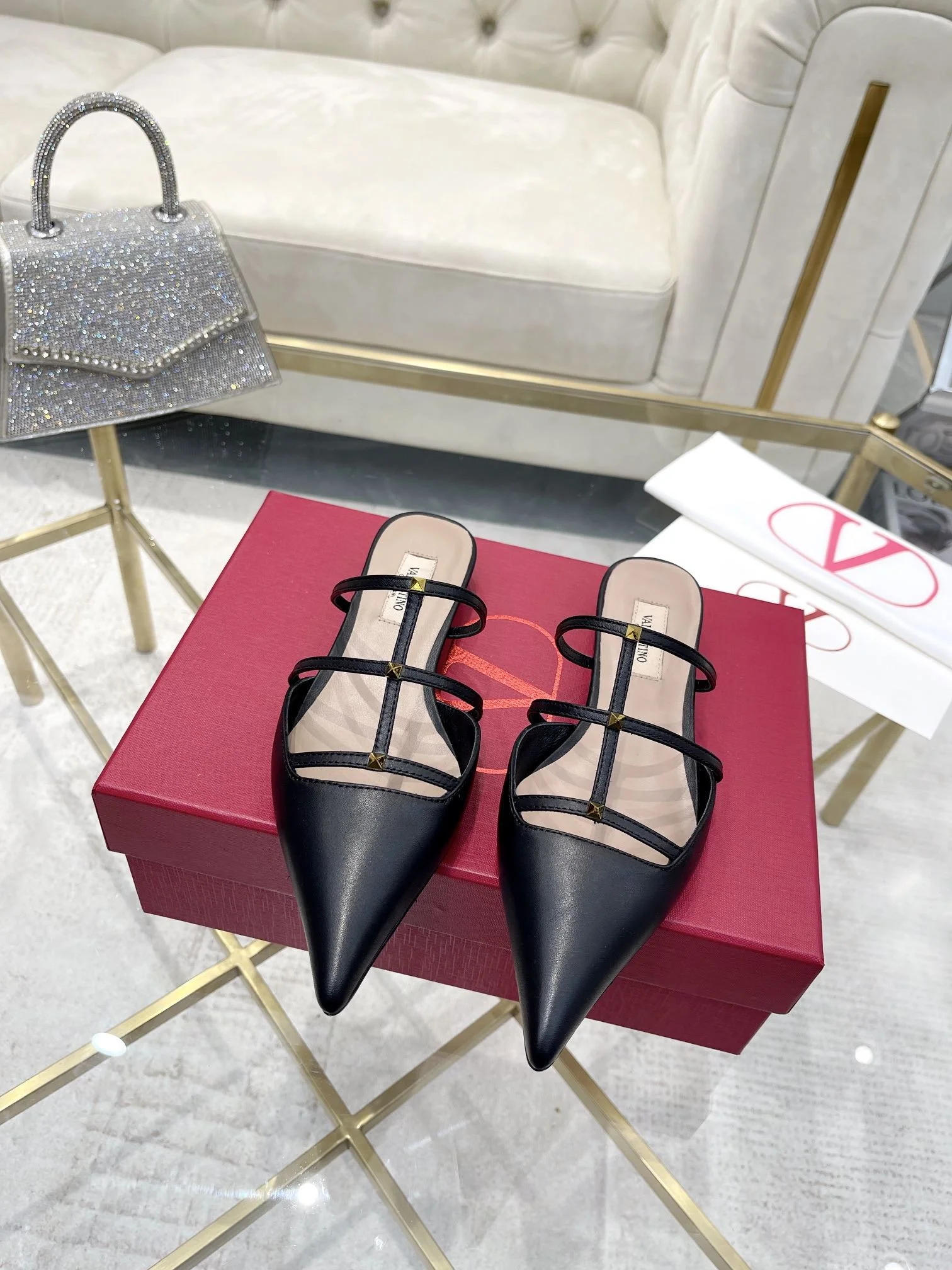 MoistureWicking Valentino Sandals 36045