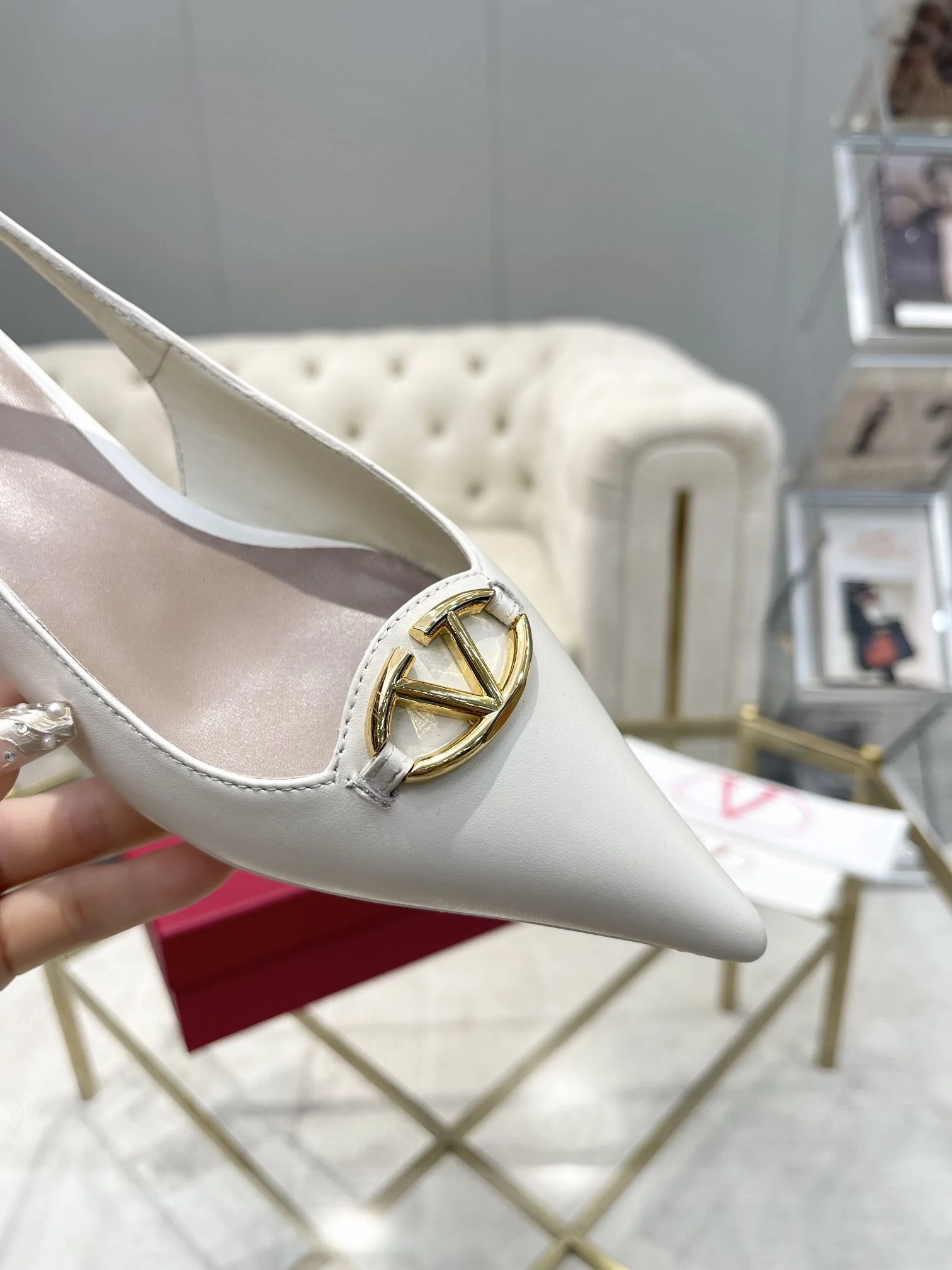 Valentino Sandals Resilient 36036