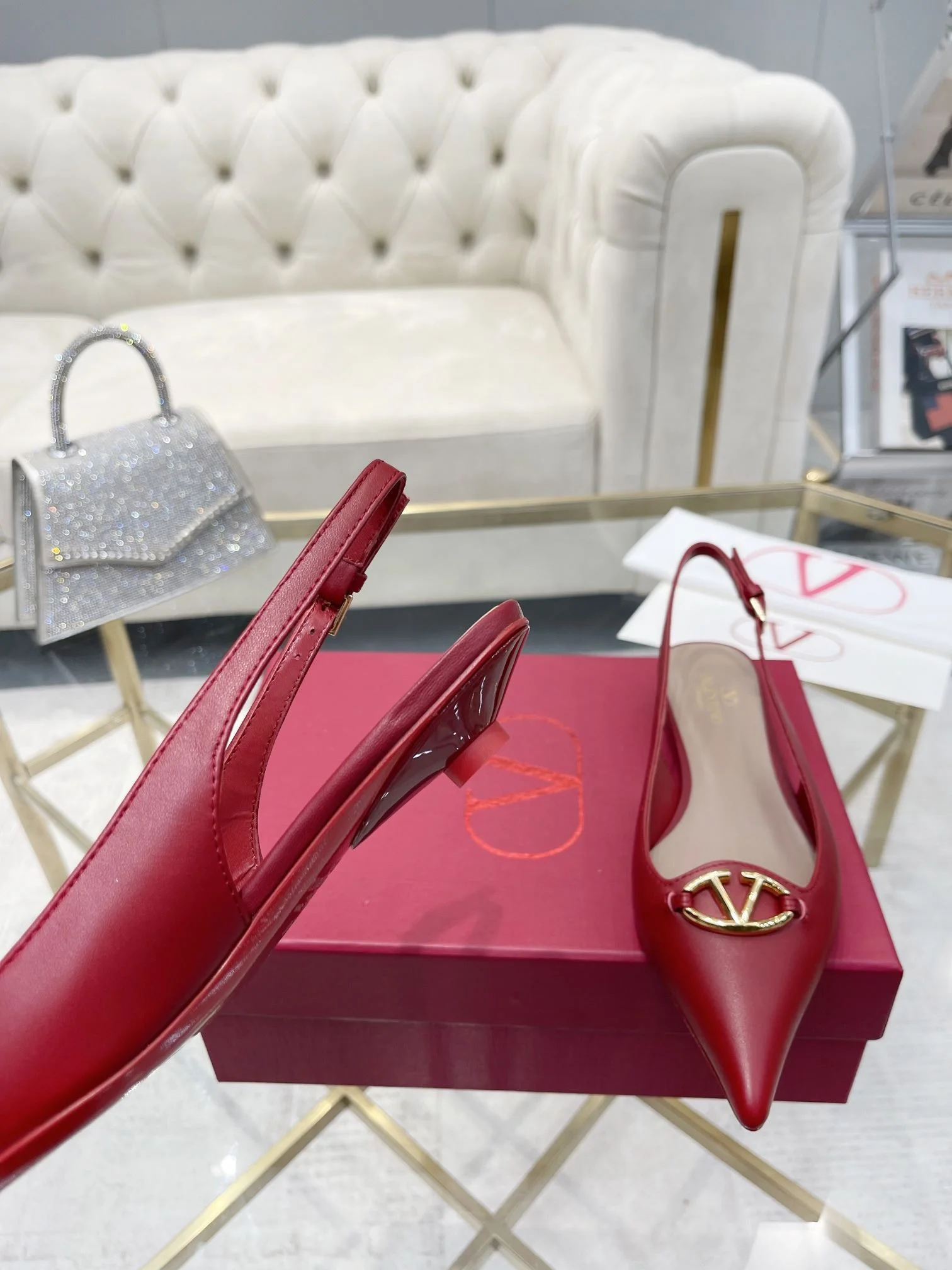 DailyWear Valentino Sandals 36035