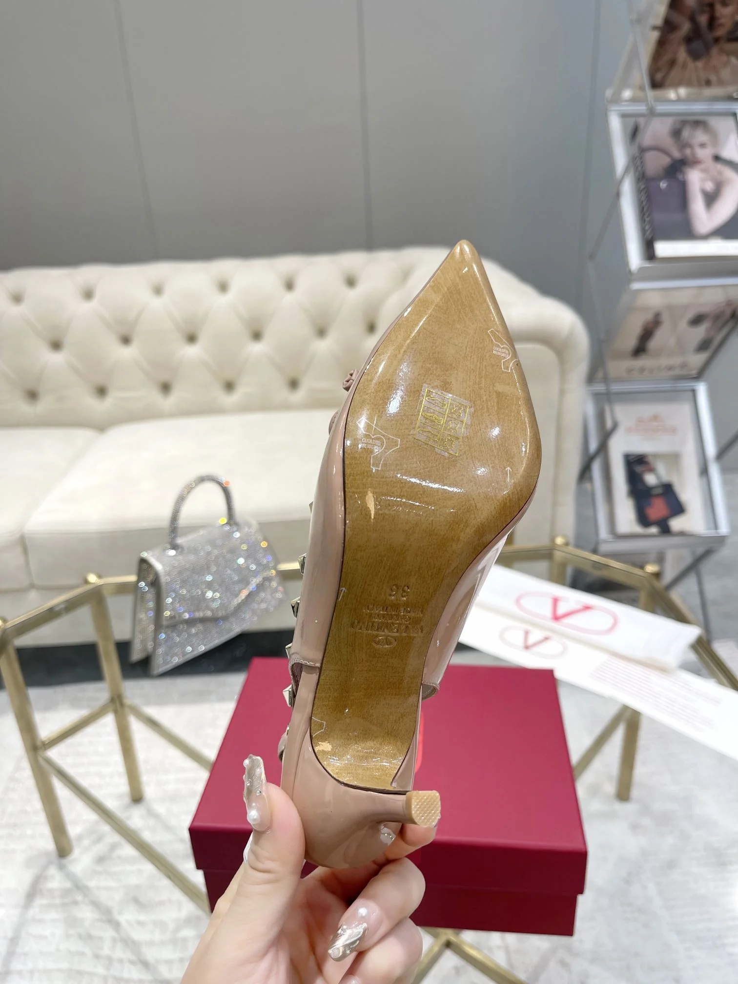 Efficient Valentino Sandals 36044