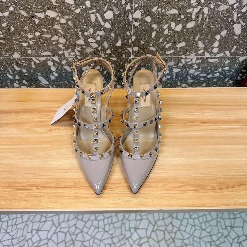 Snug Valentino Sandals 36031
