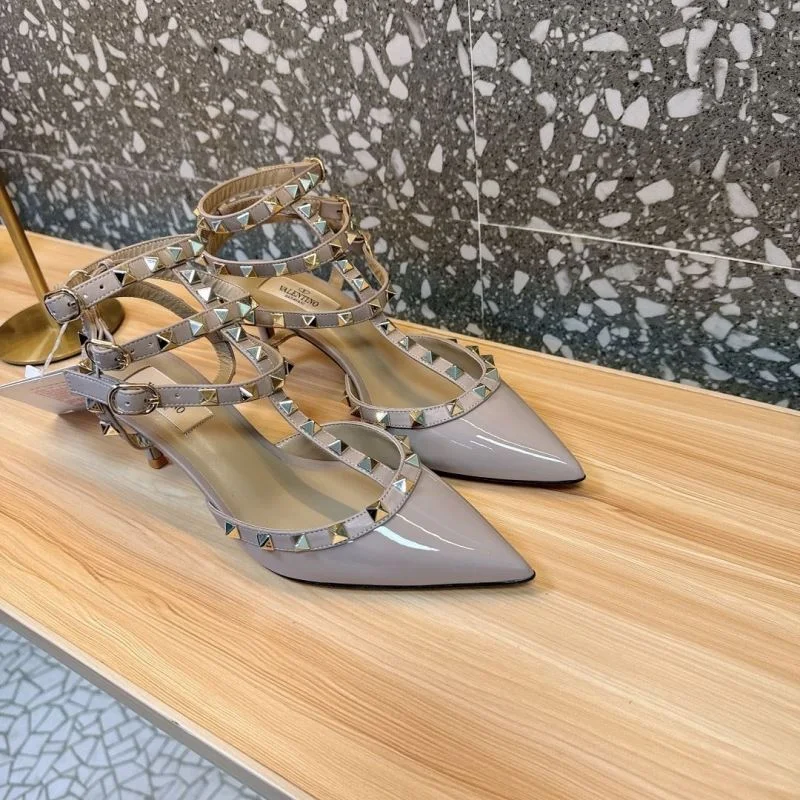 Valentino Sandals Effortless 36034