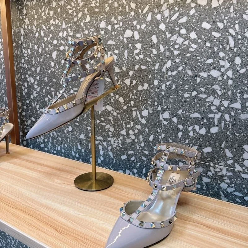 Valentino Sandals Effortless 36034