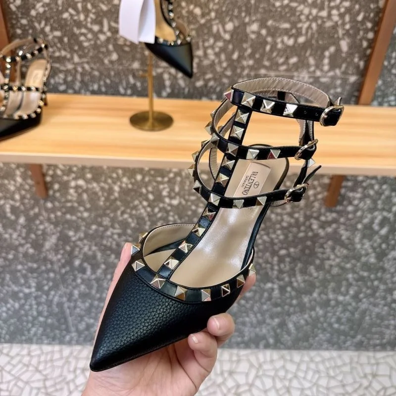 Valentino Sandals Vibrant 36014