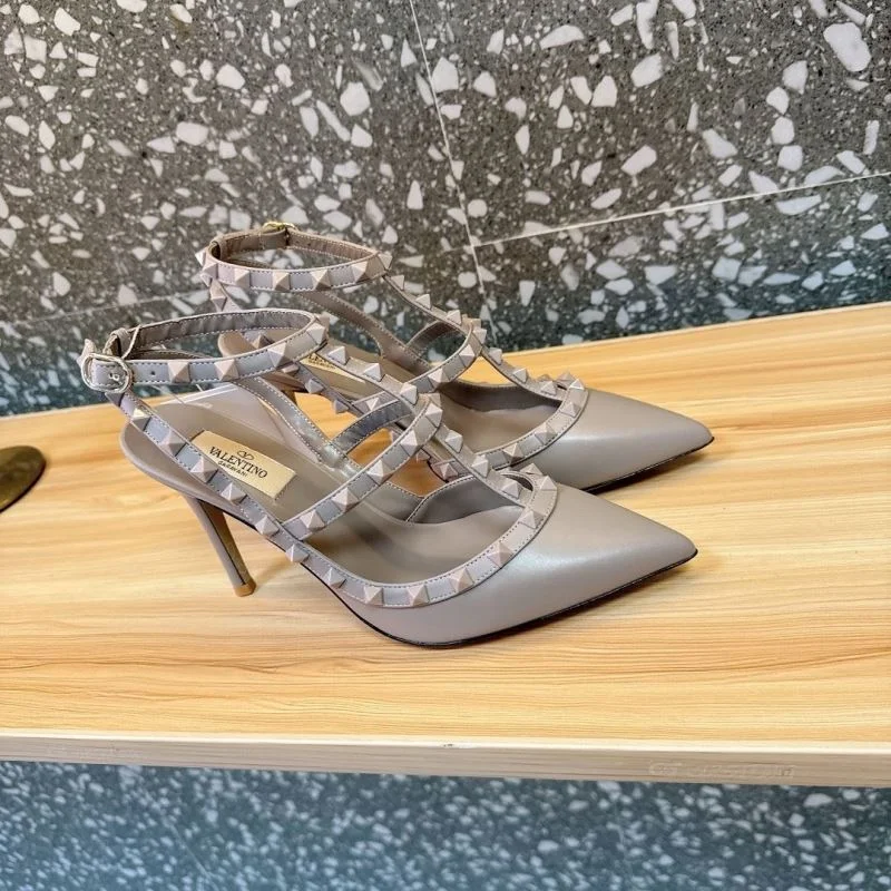 UrbanStyle Valentino Sandals 36021