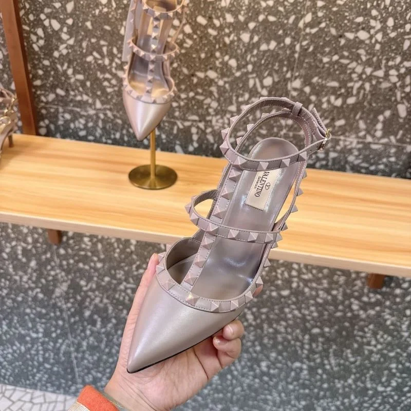 UrbanStyle Valentino Sandals 36021