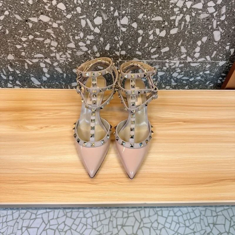 Valentino Sandals Premium 36016