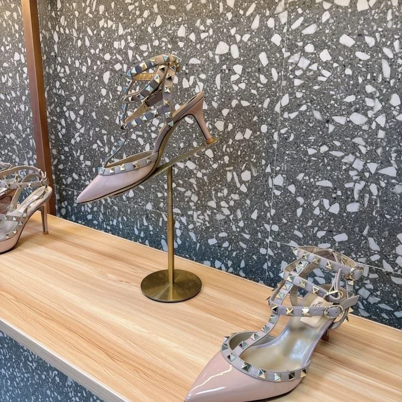 Valentino Sandals Premium 36016