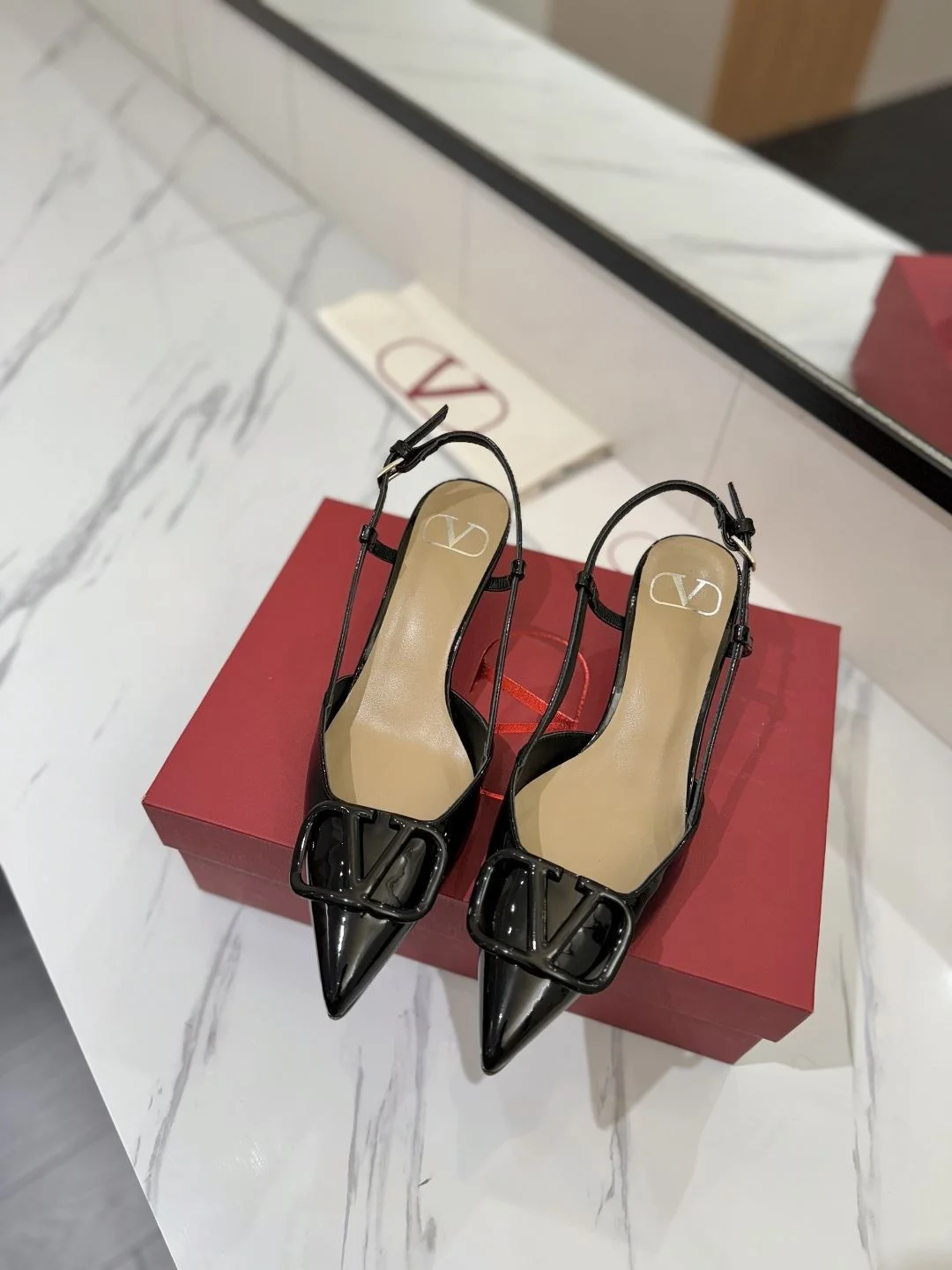 Breathable Valentino Sandals 36007