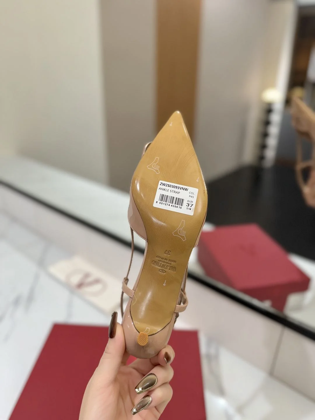 Valentino Sandals Flexible 36000