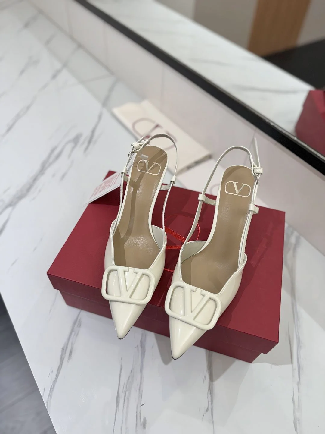 Valentino Sandals Chic 35998