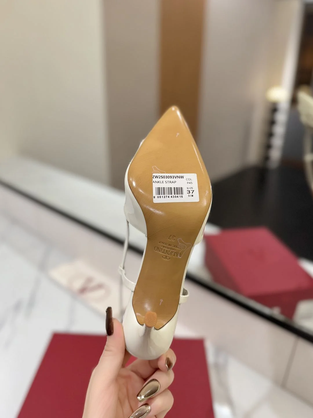Valentino Sandals Chic 35998