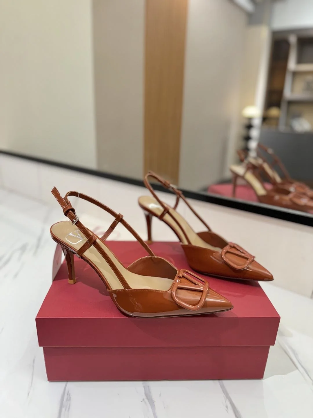 MultiPurpose Valentino Sandals 36002