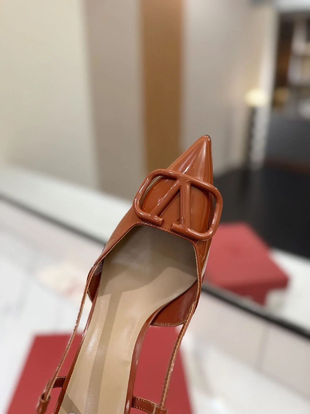 MultiPurpose Valentino Sandals 36002