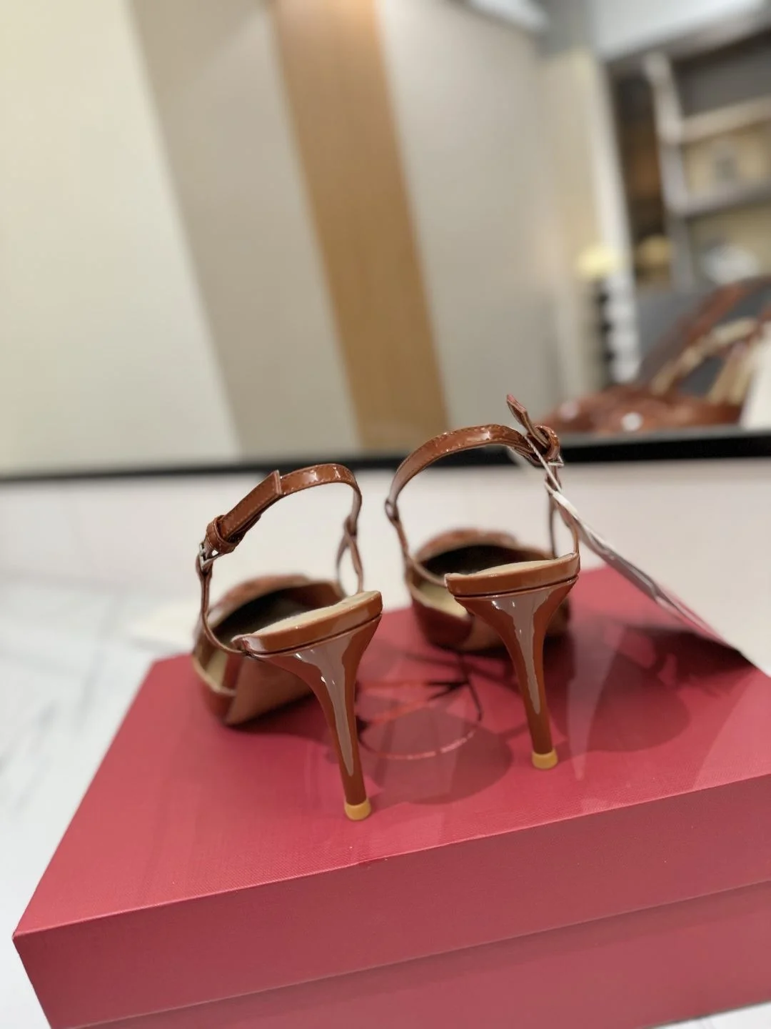 MultiPurpose Valentino Sandals 36002