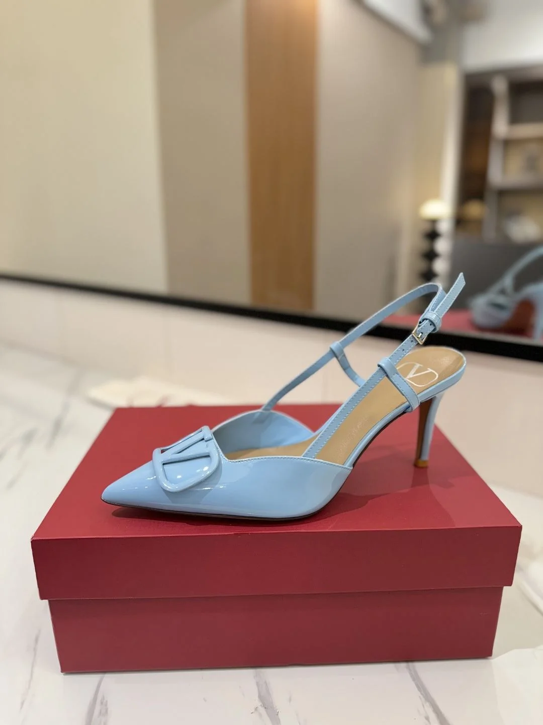 Breathable Valentino Sandals 35988