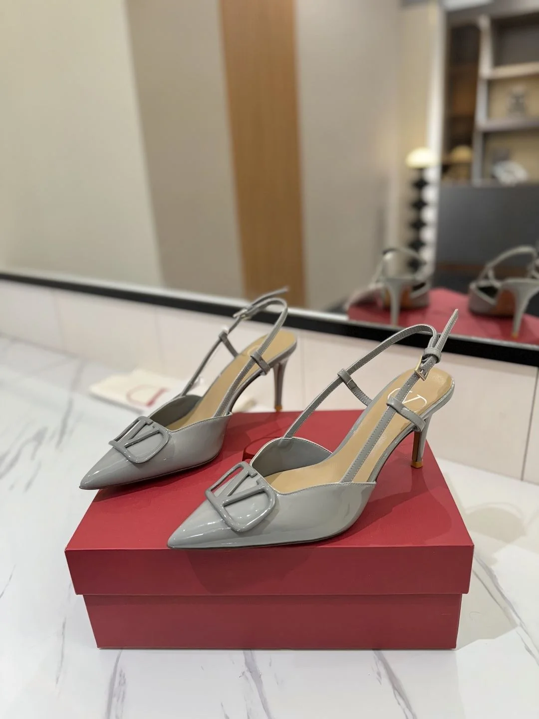 OnTrend Valentino Sandals 35995