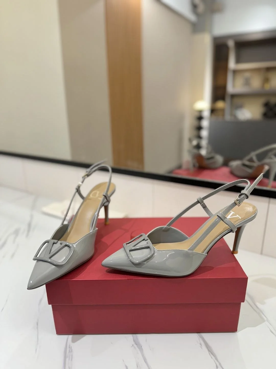 OnTrend Valentino Sandals 35995