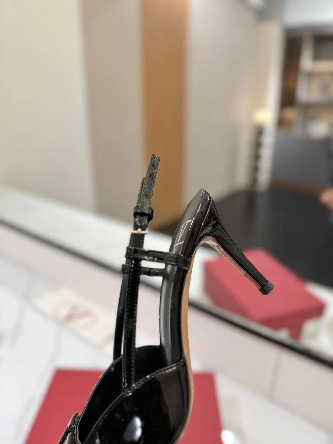 Valentino Sandals Comfortable 35986