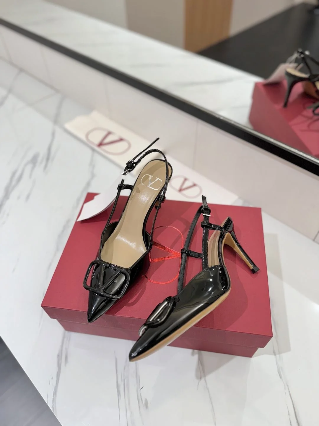 Stretchable Valentino Sandals 35999
