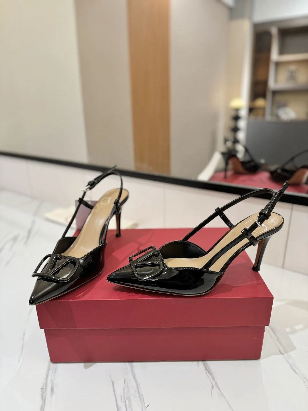 Stretchable Valentino Sandals 35999