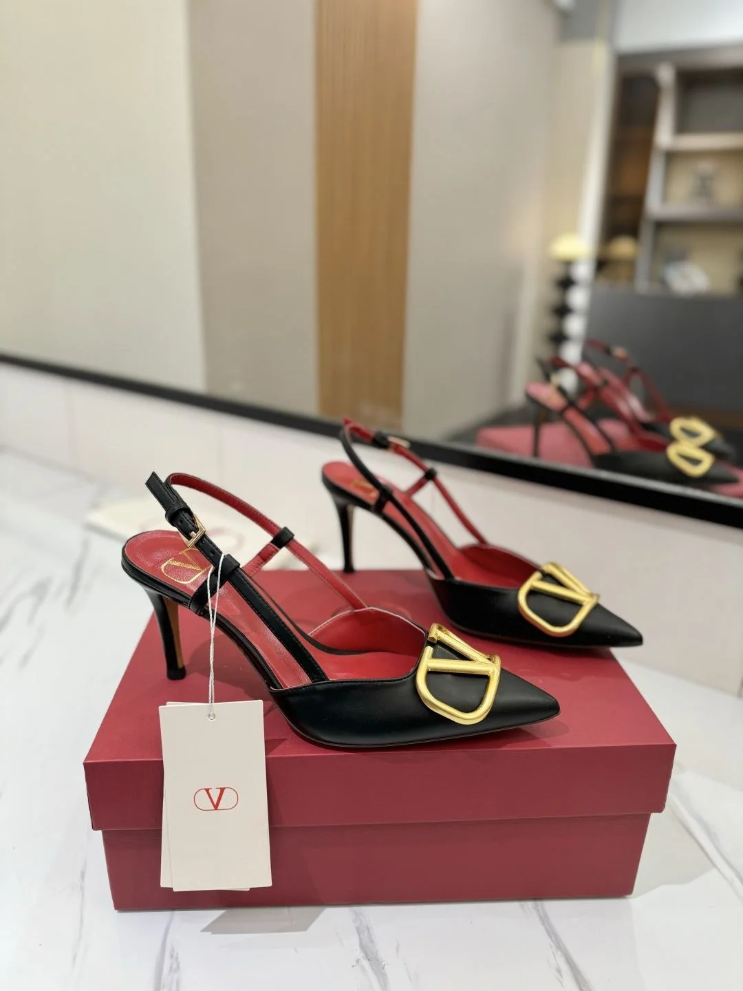 Valentino Sandals GoodFit 35978