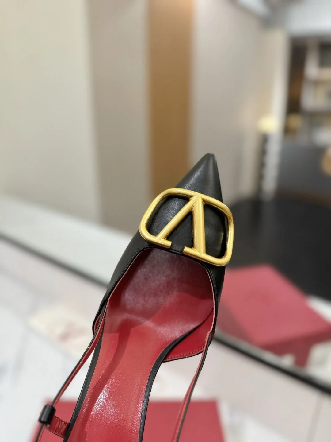 Valentino Sandals GoodFit 35978