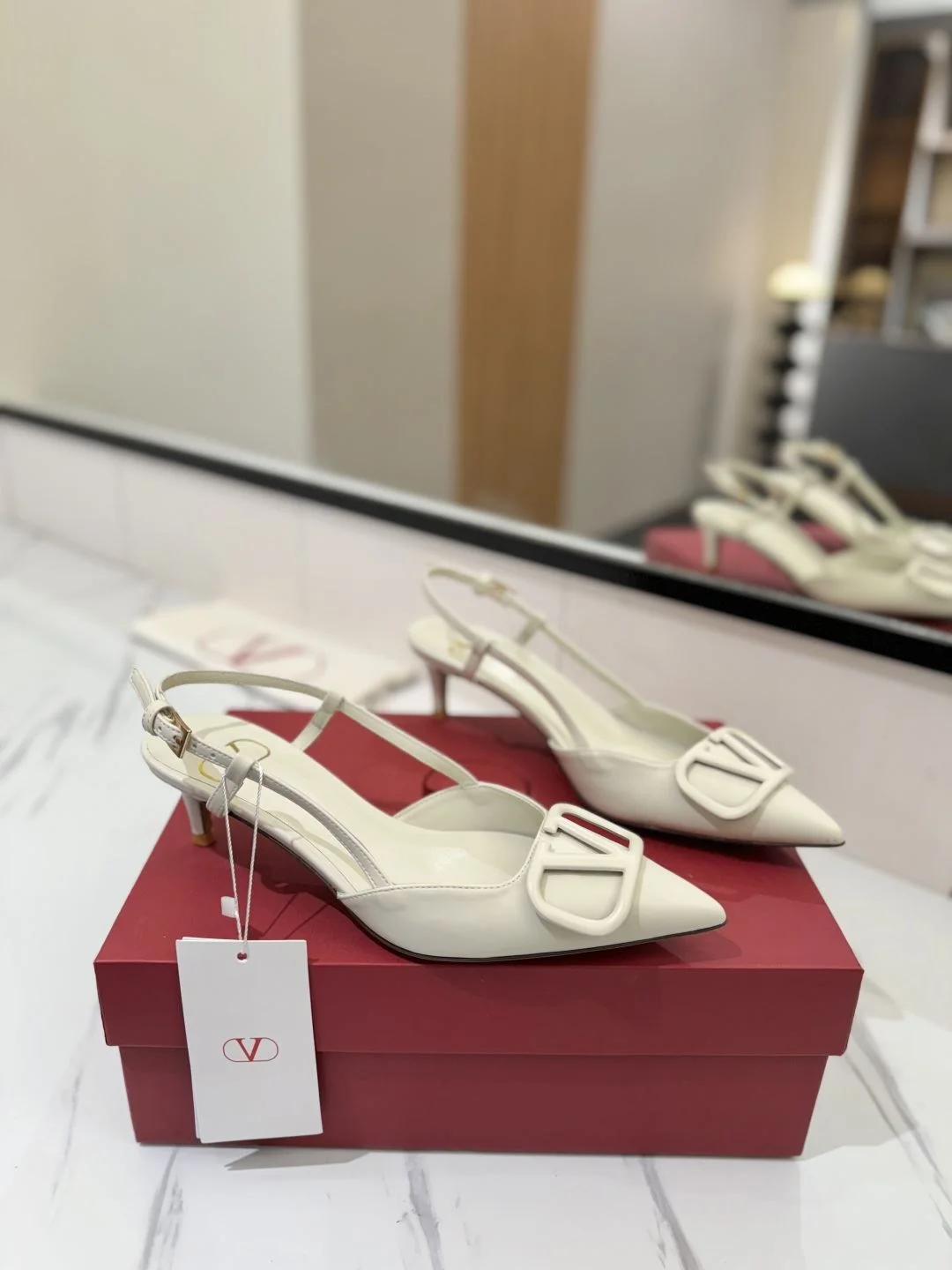 Valentino Sandals Lightweight 35987