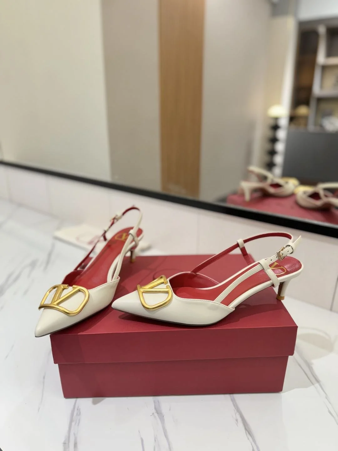 Valentino Sandals Casual 35994
