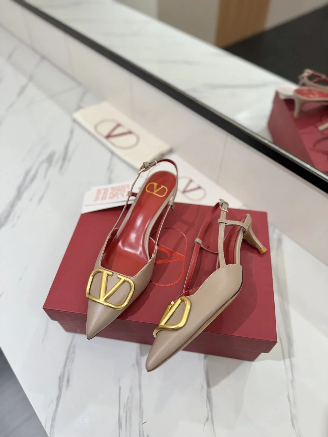 Valentino Sandals Practical 35990