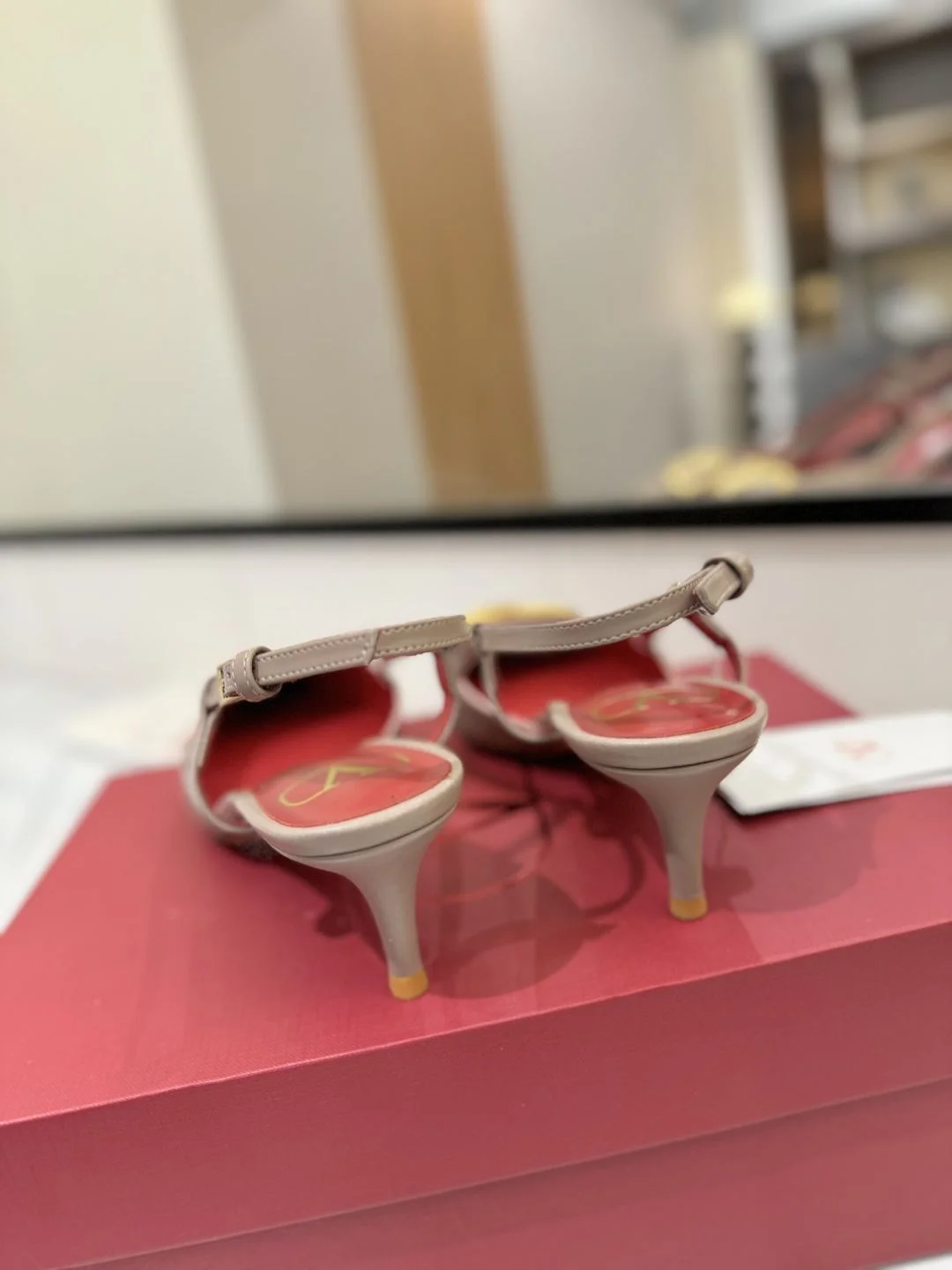 Valentino Sandals Practical 35990