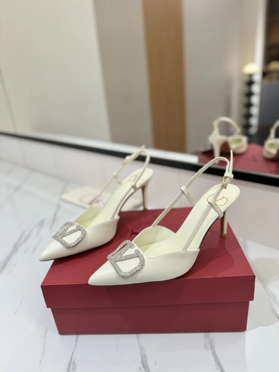 Valentino Sandals Comfortable 35973