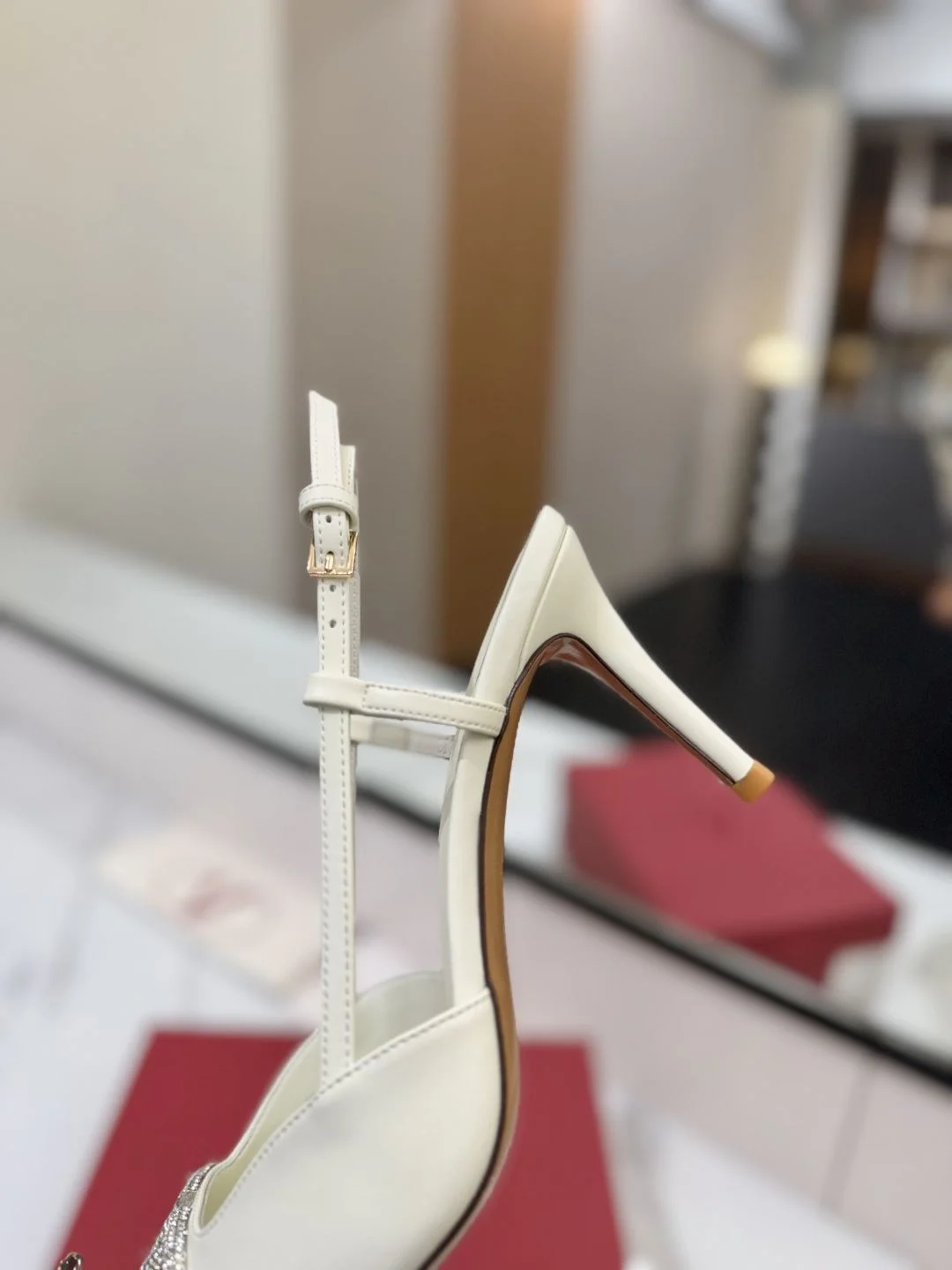 Valentino Sandals Comfortable 35973