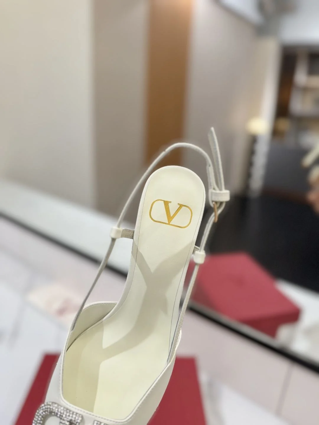 Valentino Sandals Comfortable 35973
