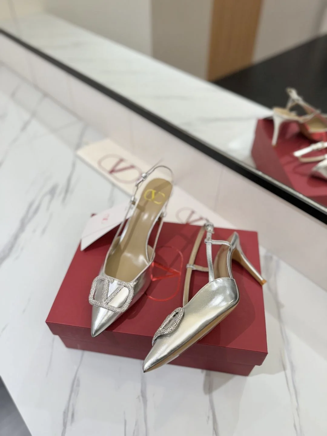 DailyWear Valentino Sandals 35970