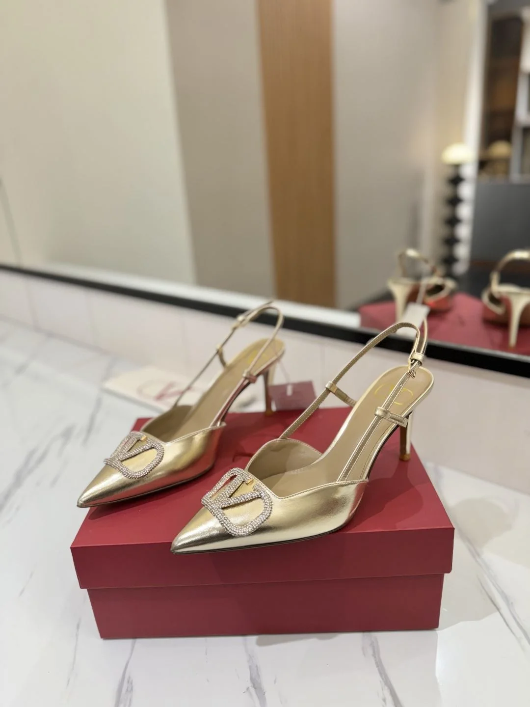 StreetReady Valentino Sandals 35972