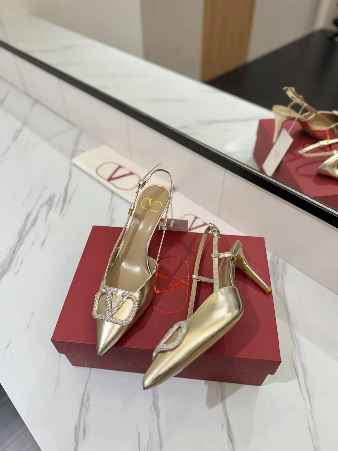 StreetReady Valentino Sandals 35972