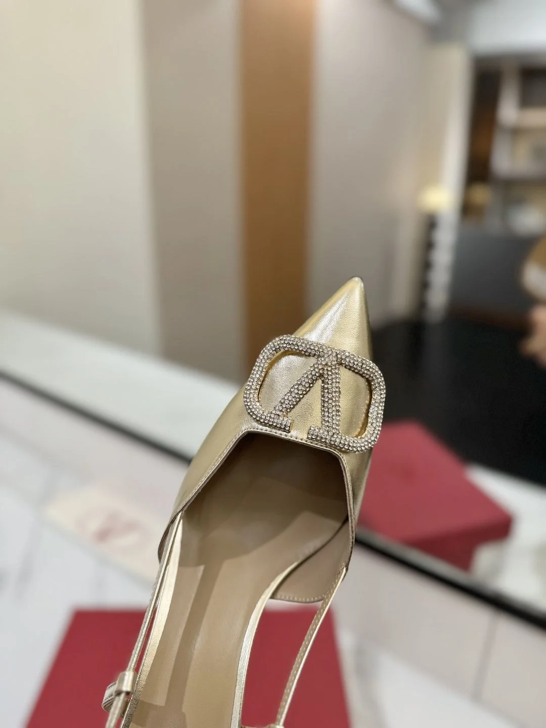 StreetReady Valentino Sandals 35972