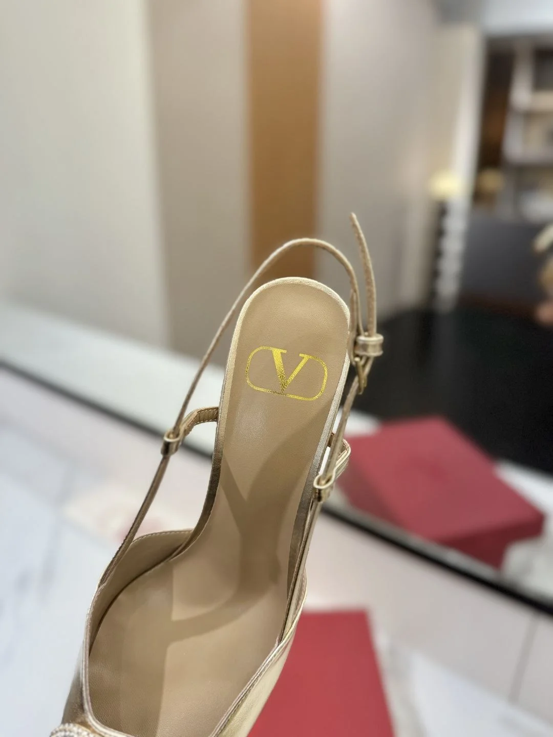 StreetReady Valentino Sandals 35972