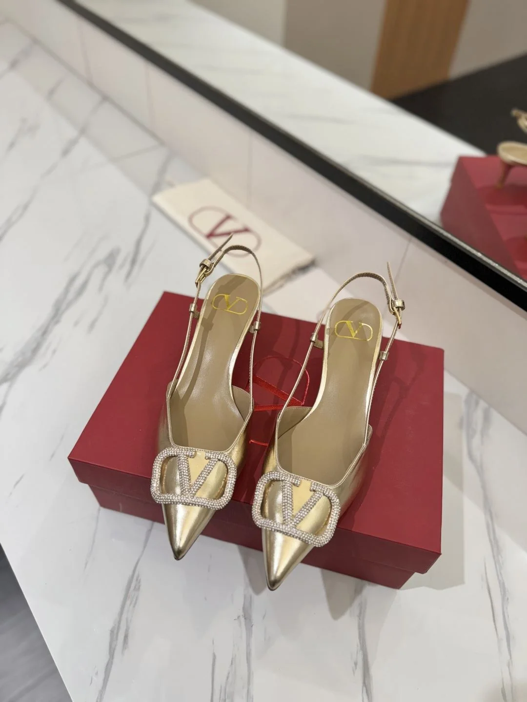 ModernLook Valentino Sandals 35965