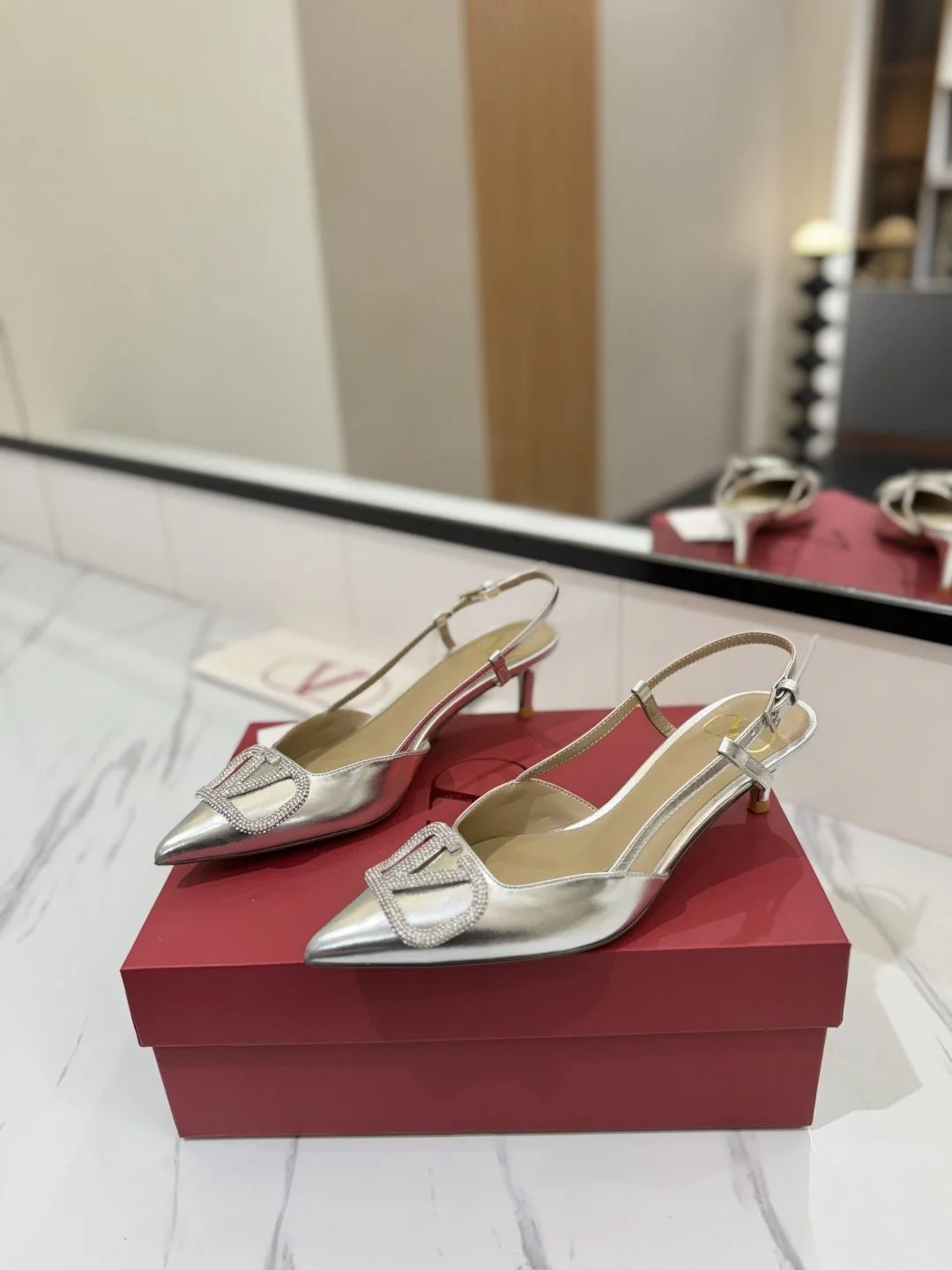 Valentino Sandals EyeCatching 35963