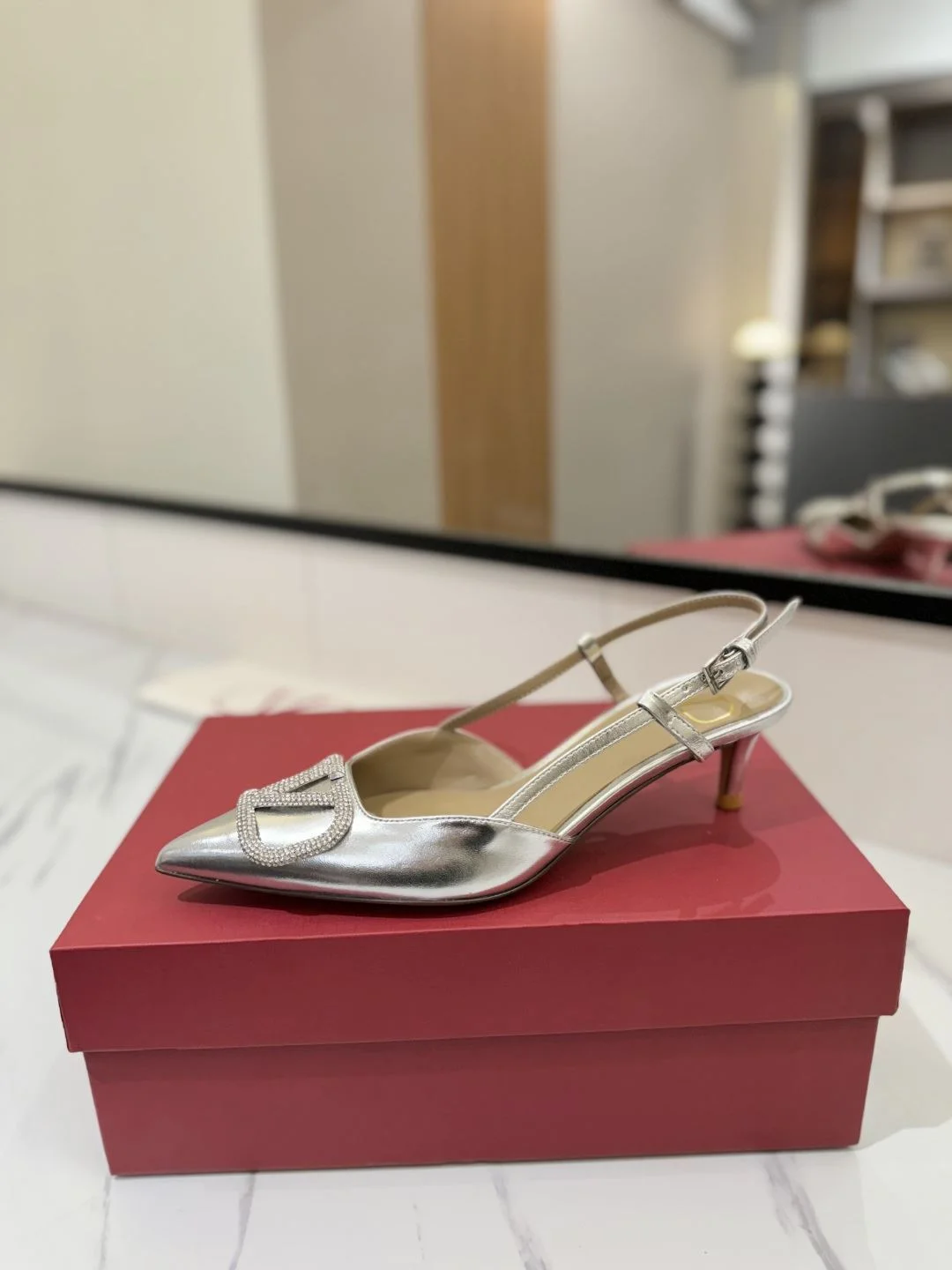 Valentino Sandals EyeCatching 35963
