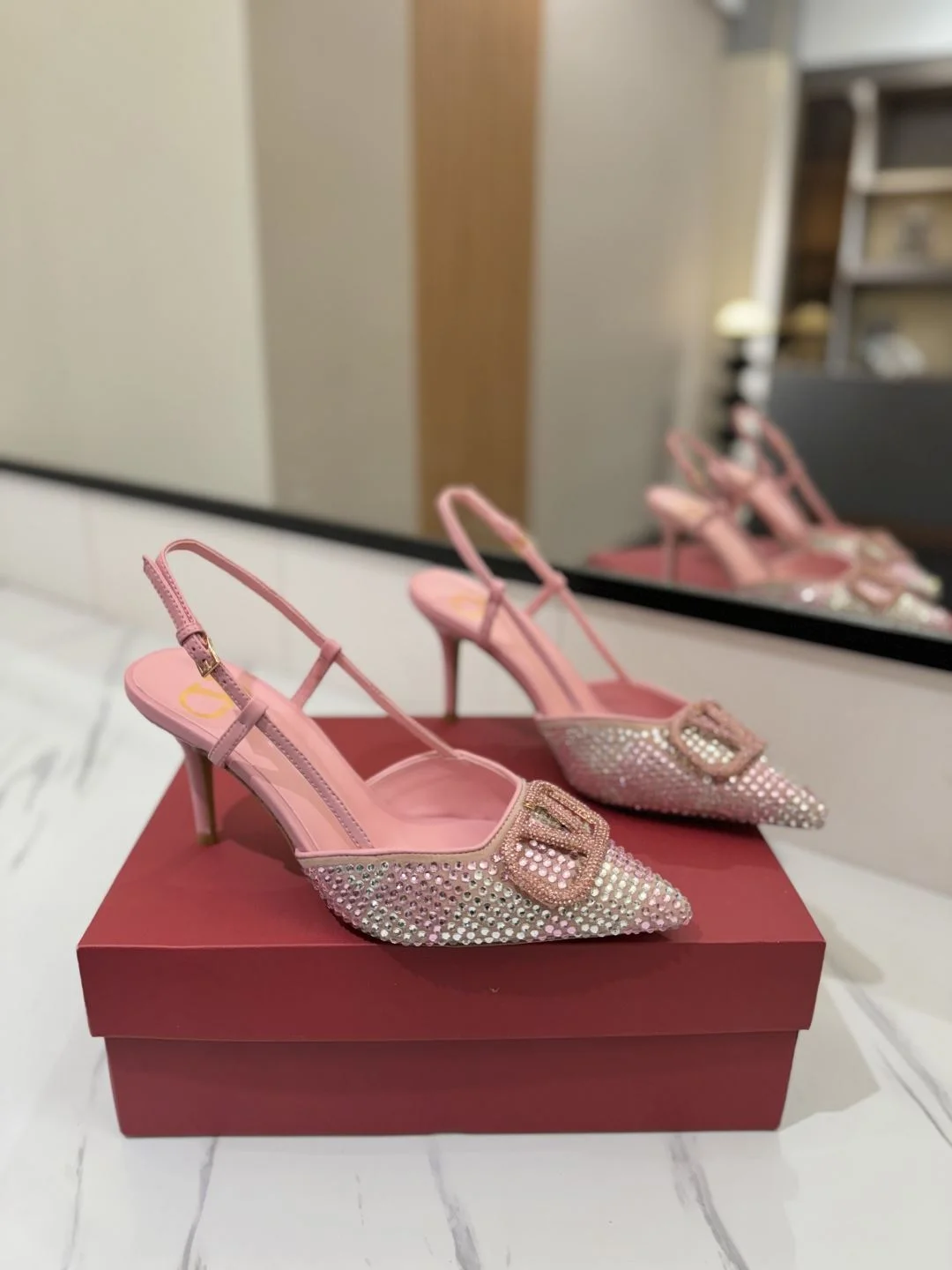UrbanStyle Valentino Sandals 35964
